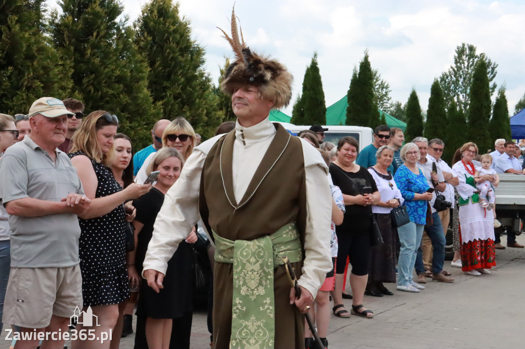 Fotorelacja: Pokaz Mody Historycznej we Włodowicach.