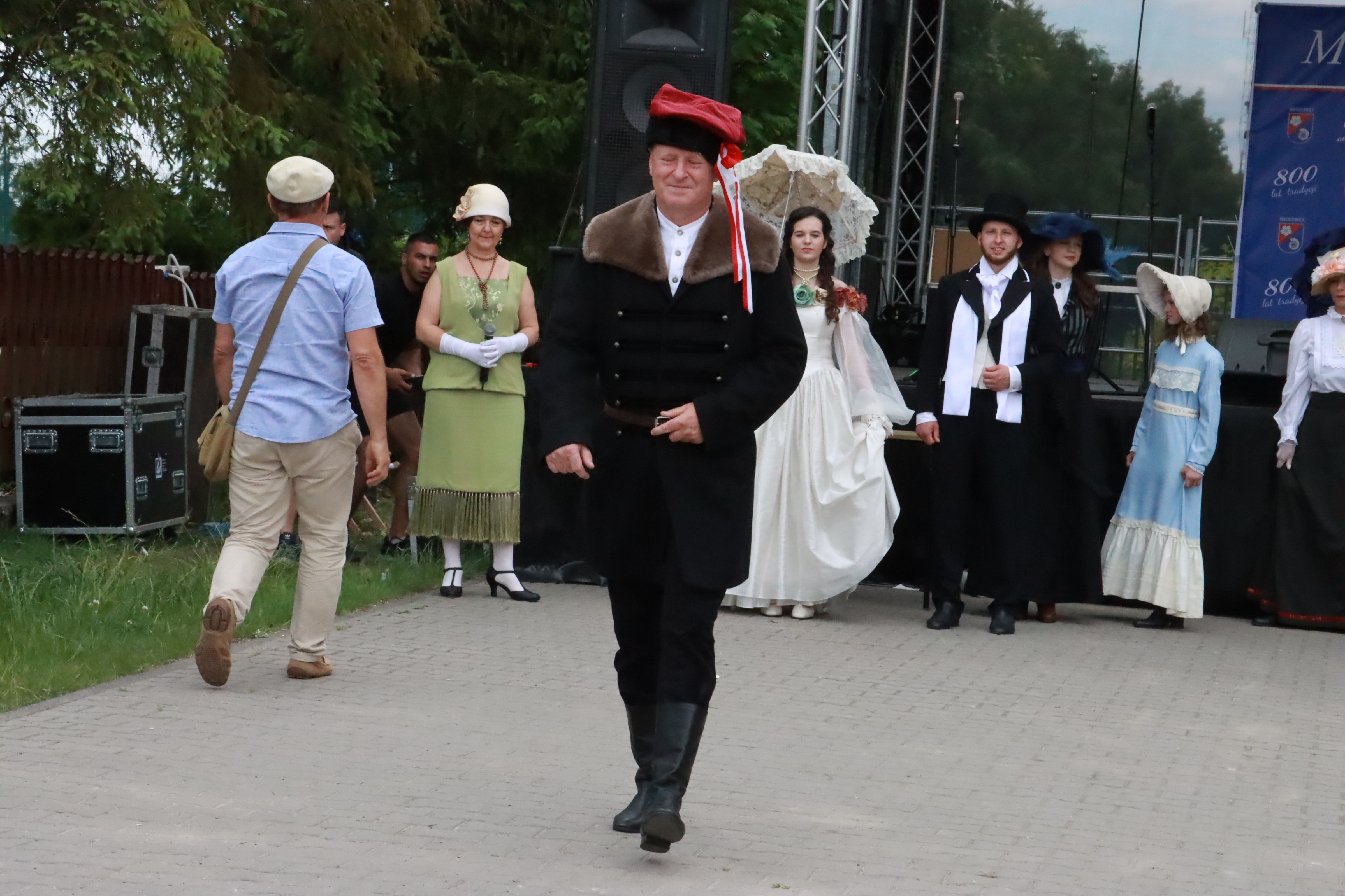 Fotorelacja: Pokaz Mody Historycznej we Włodowicach.