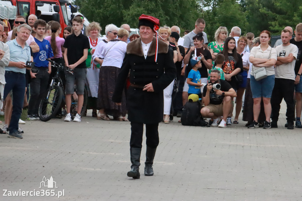 Fotorelacja: Pokaz Mody Historycznej we Włodowicach.