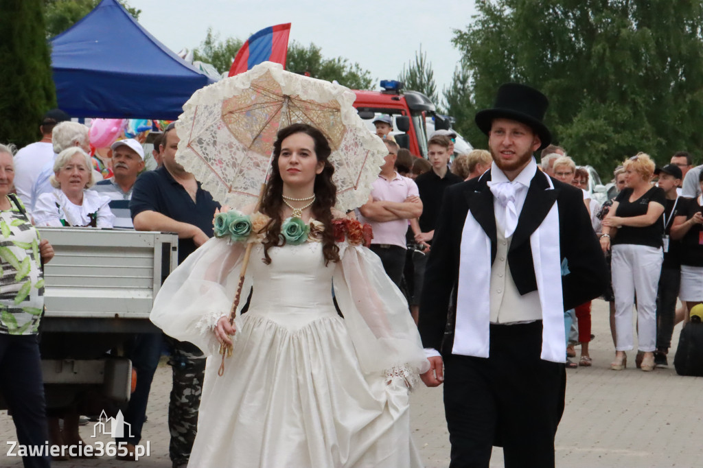 Fotorelacja: Pokaz Mody Historycznej we Włodowicach.