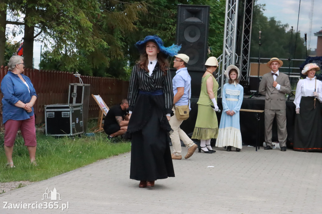 Fotorelacja: Pokaz Mody Historycznej we Włodowicach.