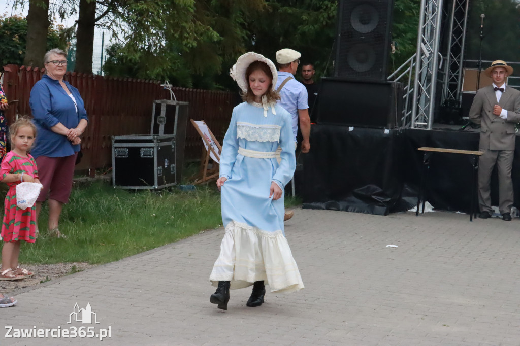 Fotorelacja: Pokaz Mody Historycznej we Włodowicach.