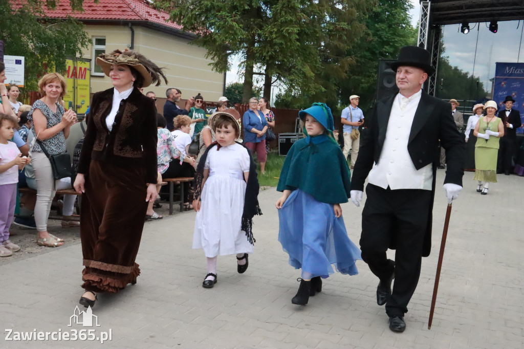 Fotorelacja: Pokaz Mody Historycznej we Włodowicach.