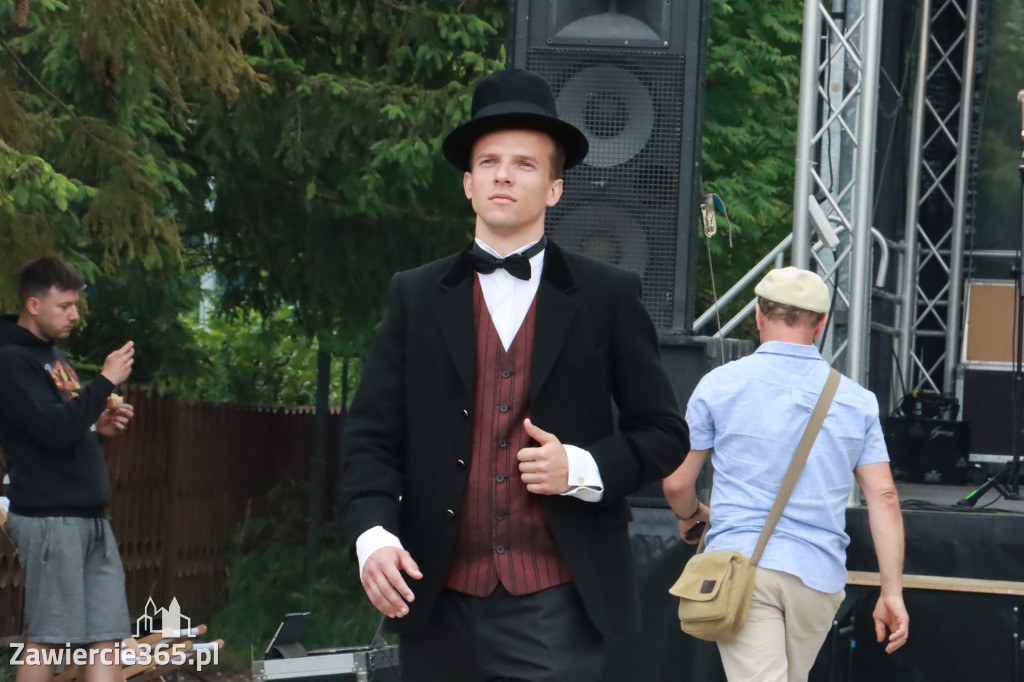 Fotorelacja: Pokaz Mody Historycznej we Włodowicach.
