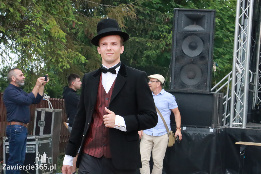Fotorelacja: Pokaz Mody Historycznej we Włodowicach.