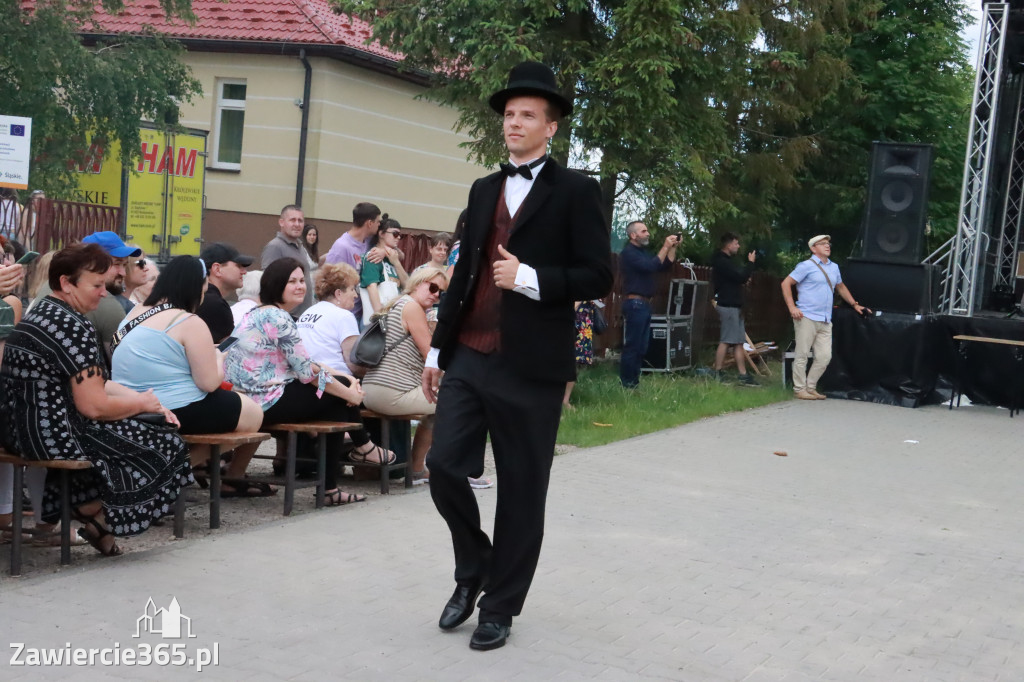 Fotorelacja: Pokaz Mody Historycznej we Włodowicach.