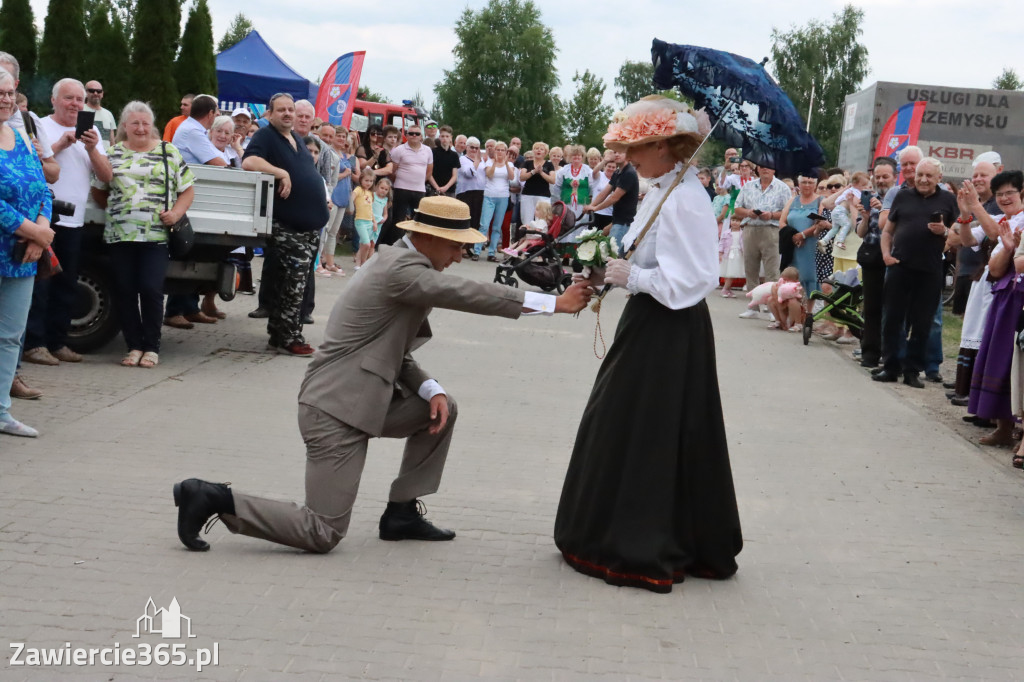 Fotorelacja: Pokaz Mody Historycznej we Włodowicach.