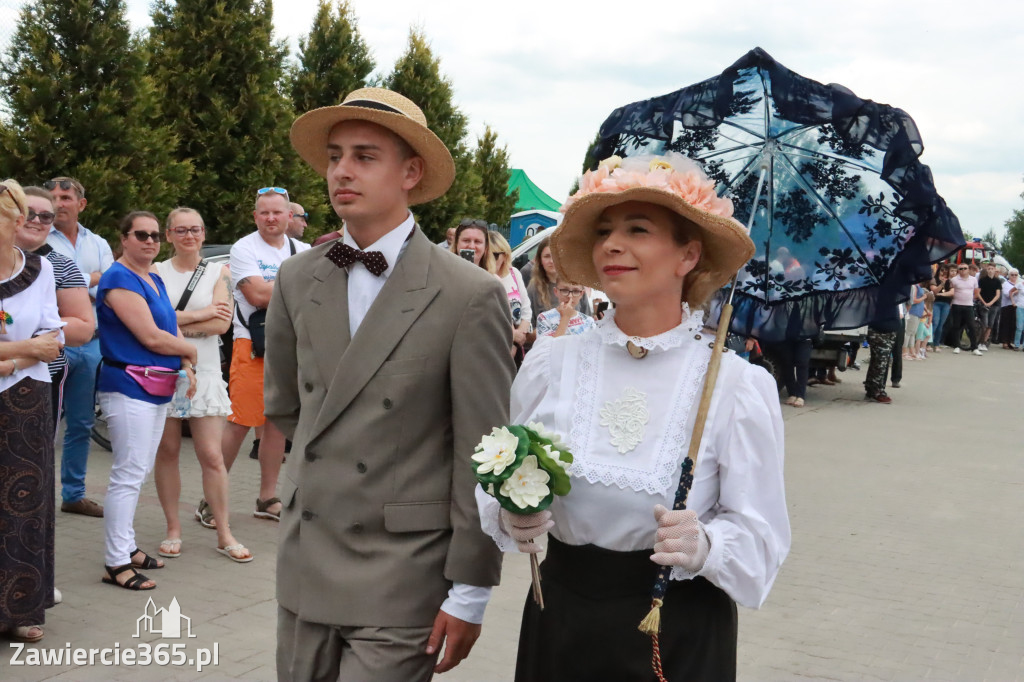 Fotorelacja: Pokaz Mody Historycznej we Włodowicach.