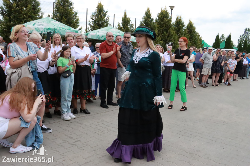 Fotorelacja: Pokaz Mody Historycznej we Włodowicach.