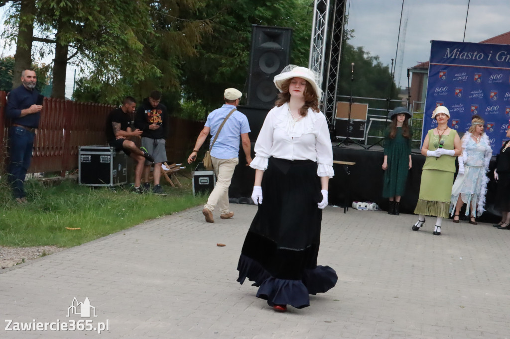 Fotorelacja: Pokaz Mody Historycznej we Włodowicach.