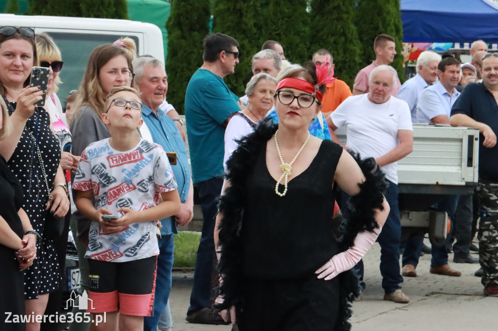 Fotorelacja: Pokaz Mody Historycznej we Włodowicach.