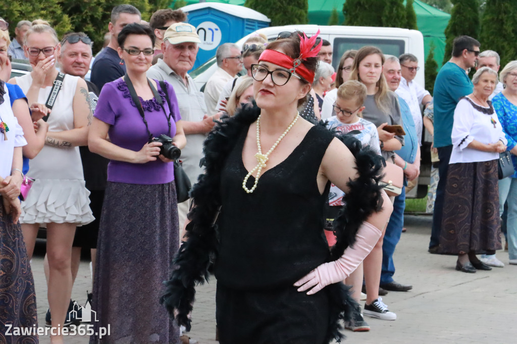 Fotorelacja: Pokaz Mody Historycznej we Włodowicach.