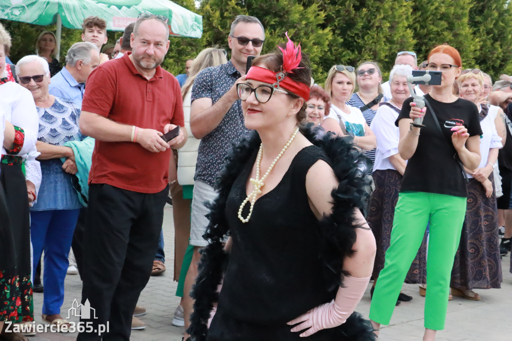 Fotorelacja: Pokaz Mody Historycznej we Włodowicach.