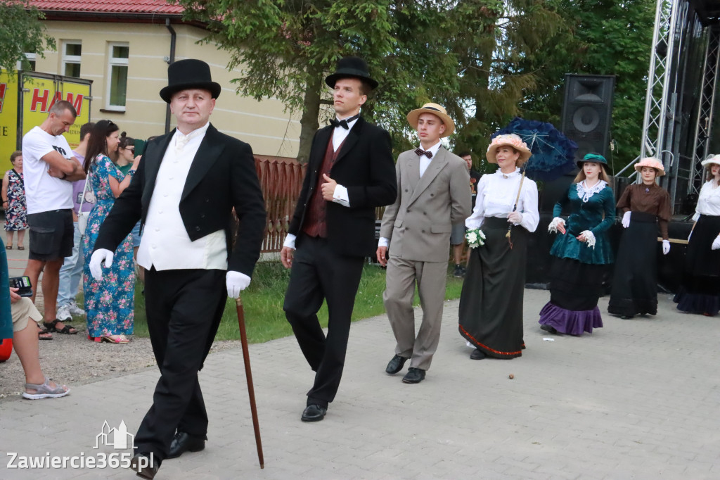 Fotorelacja: Pokaz Mody Historycznej we Włodowicach.