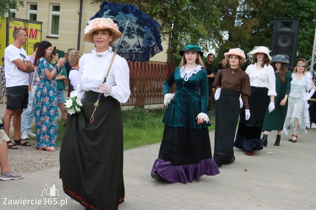 Fotorelacja: Pokaz Mody Historycznej we Włodowicach.