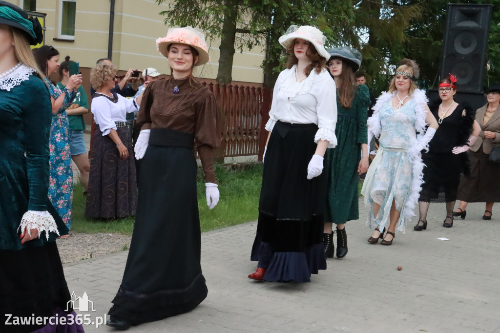Fotorelacja: Pokaz Mody Historycznej we Włodowicach.