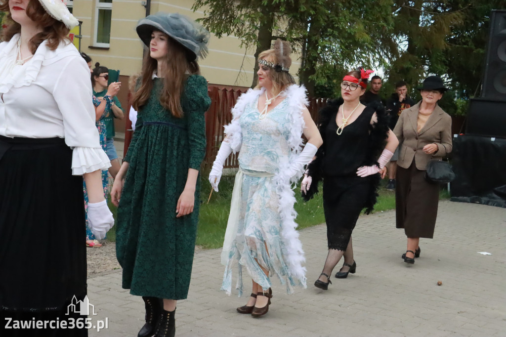 Fotorelacja: Pokaz Mody Historycznej we Włodowicach.