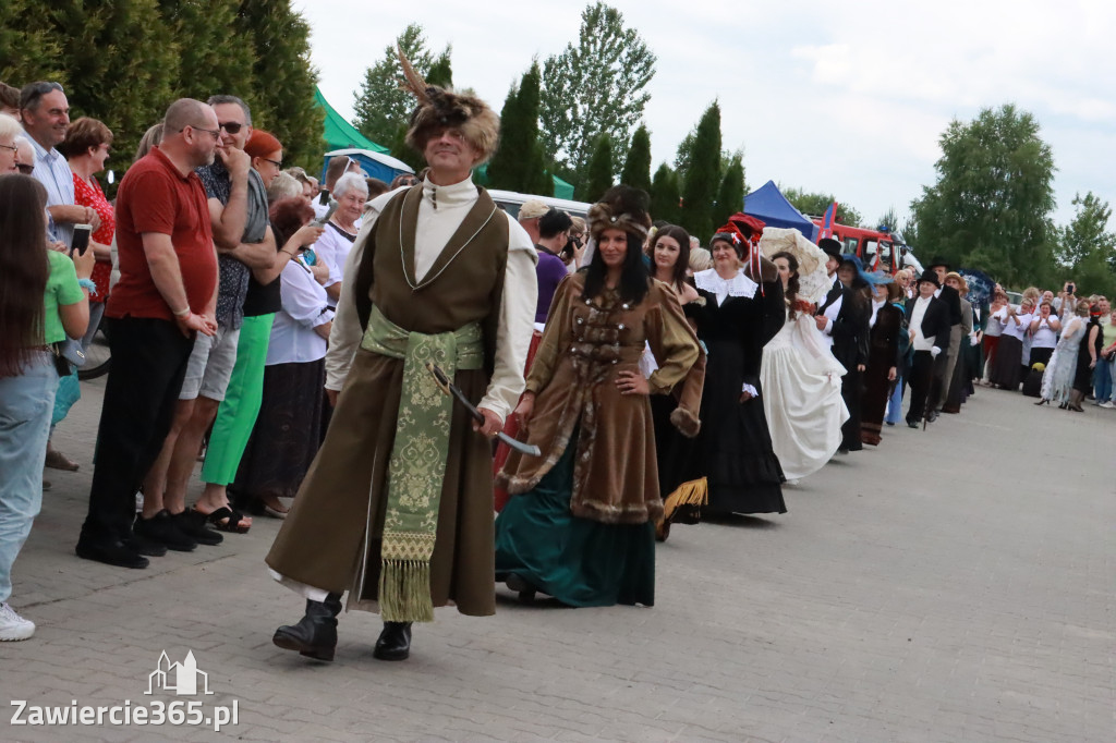 Fotorelacja: Pokaz Mody Historycznej we Włodowicach.