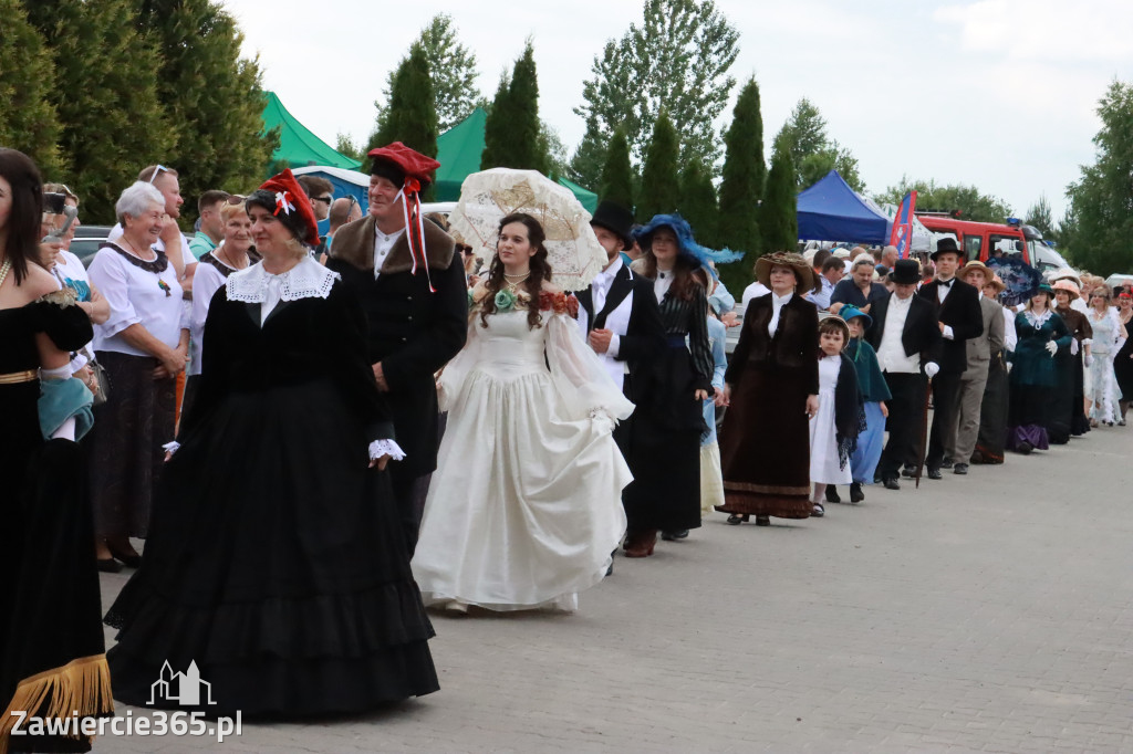 Fotorelacja: Pokaz Mody Historycznej we Włodowicach.