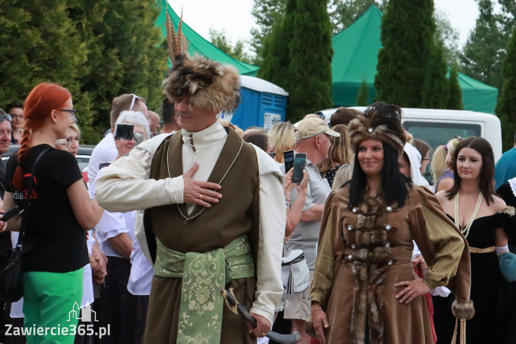 Fotorelacja: Pokaz Mody Historycznej we Włodowicach.