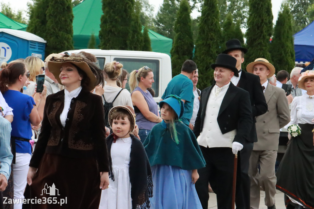 Fotorelacja: Pokaz Mody Historycznej we Włodowicach.