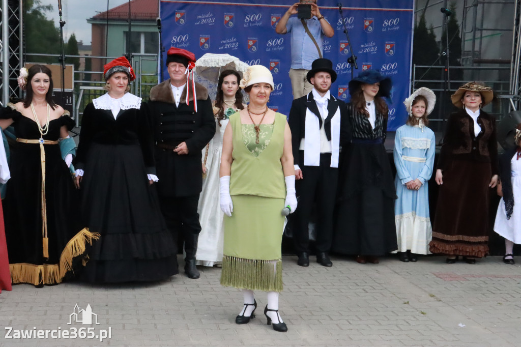 Fotorelacja: Pokaz Mody Historycznej we Włodowicach.