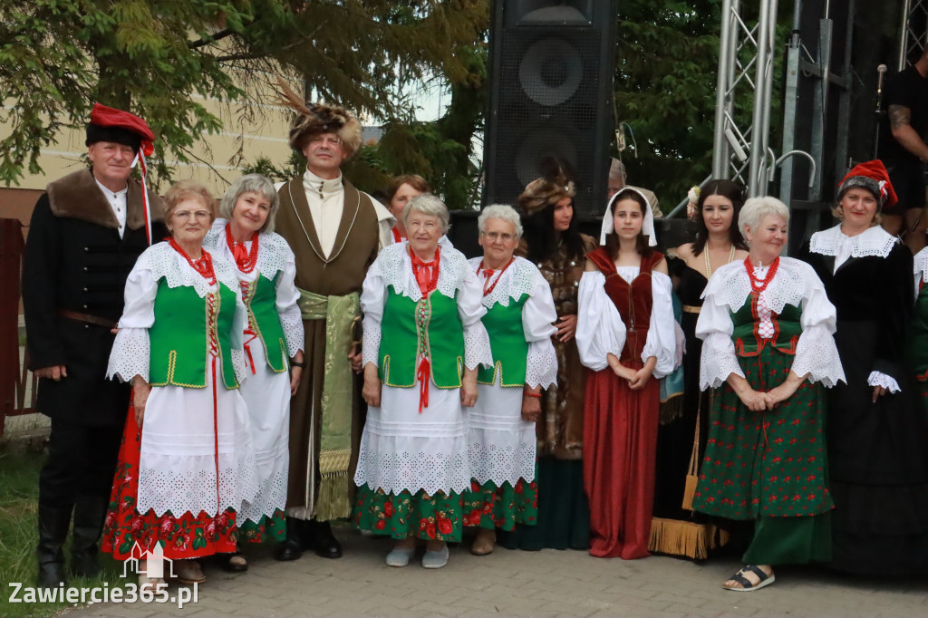 Fotorelacja: Pokaz Mody Historycznej we Włodowicach.
