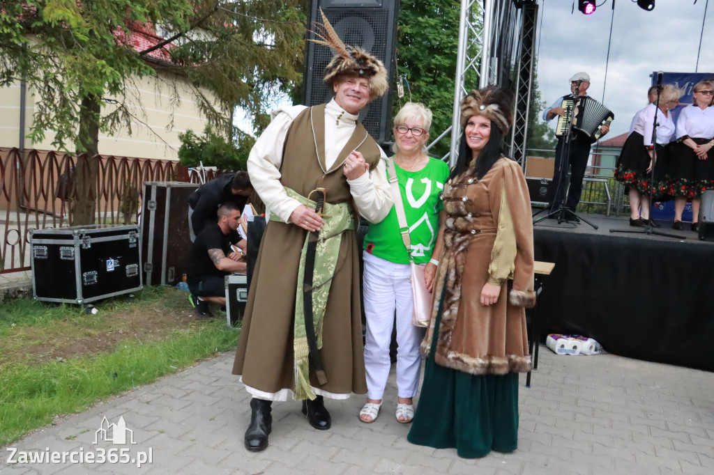 Fotorelacja: Pokaz Mody Historycznej we Włodowicach.