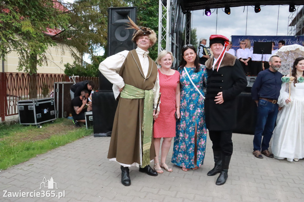 Fotorelacja: Pokaz Mody Historycznej we Włodowicach.