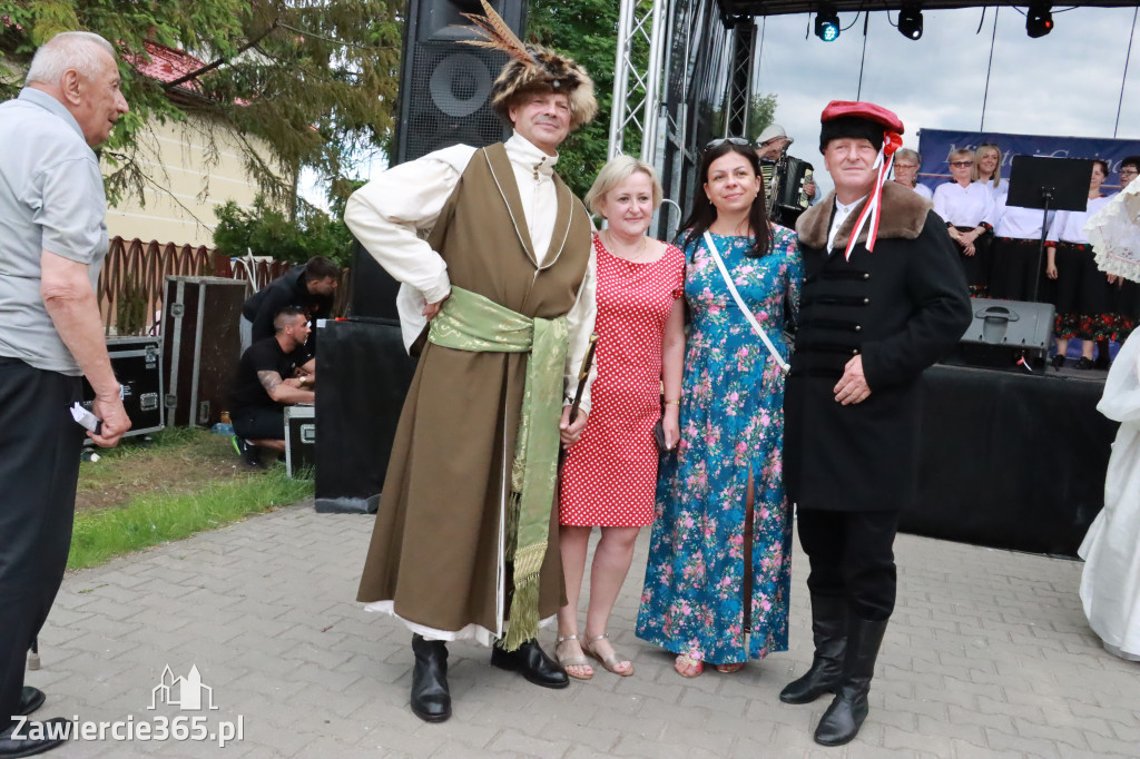 Fotorelacja: Pokaz Mody Historycznej we Włodowicach.