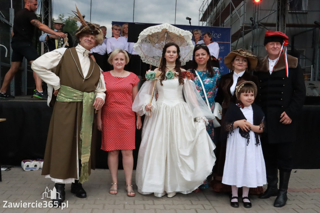 Fotorelacja: Pokaz Mody Historycznej we Włodowicach.