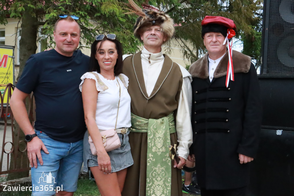 Fotorelacja: Piknik z historią w tle we Włodowicach