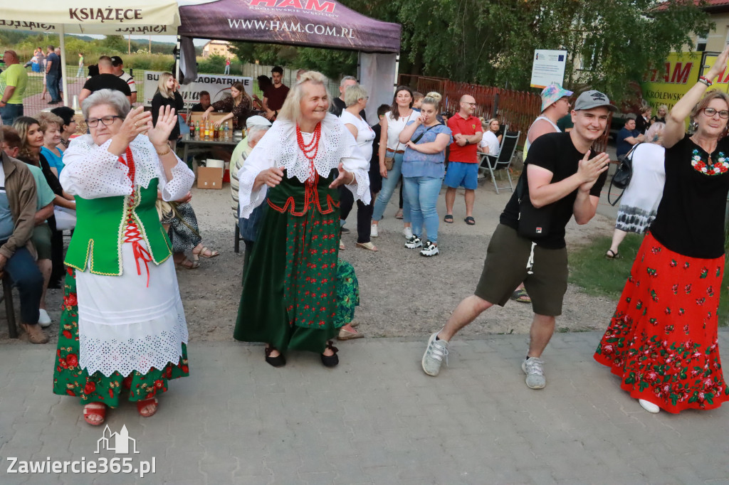 Fotorelacja: Piknik z historią w tle we Włodowicach