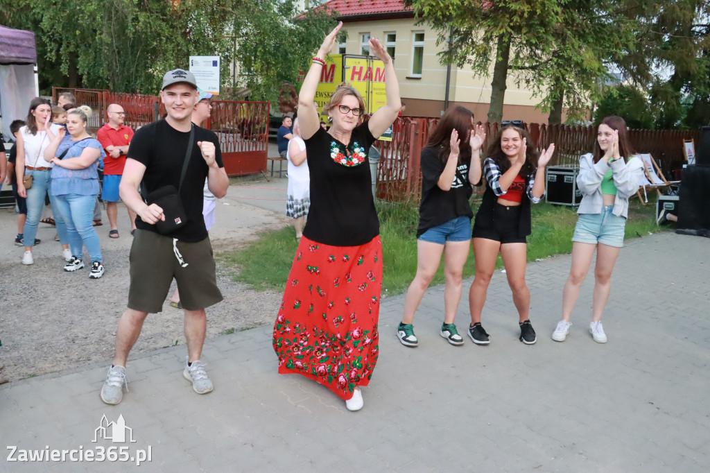 Fotorelacja: Piknik z historią w tle we Włodowicach