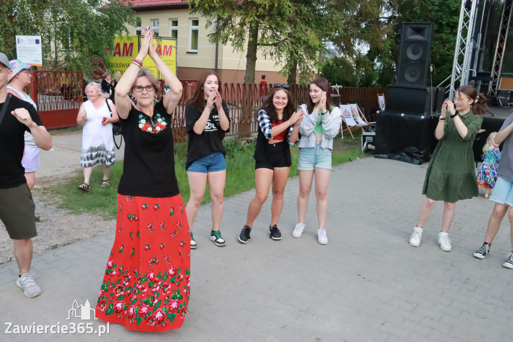 Fotorelacja: Piknik z historią w tle we Włodowicach