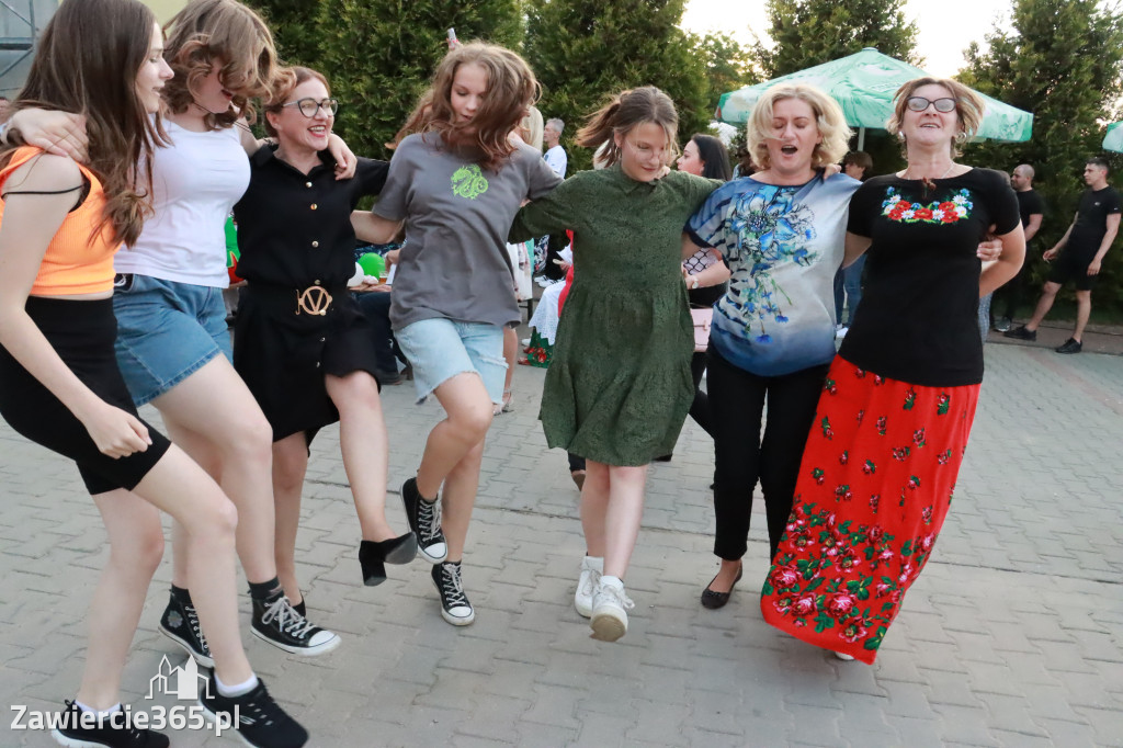 Fotorelacja: Piknik z historią w tle we Włodowicach