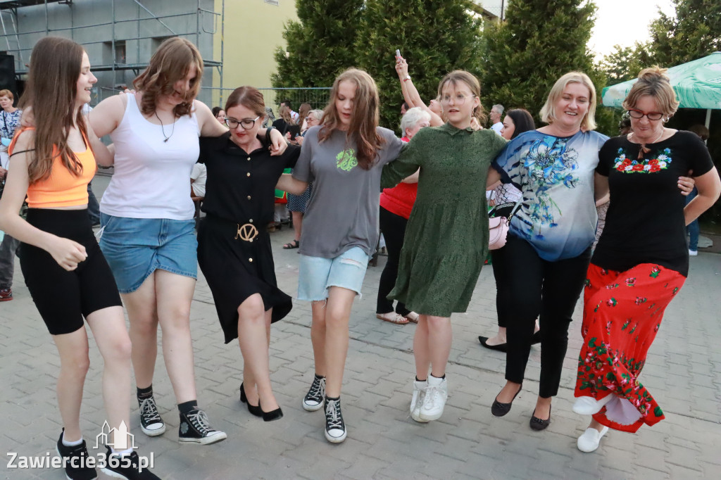 Fotorelacja: Piknik z historią w tle we Włodowicach