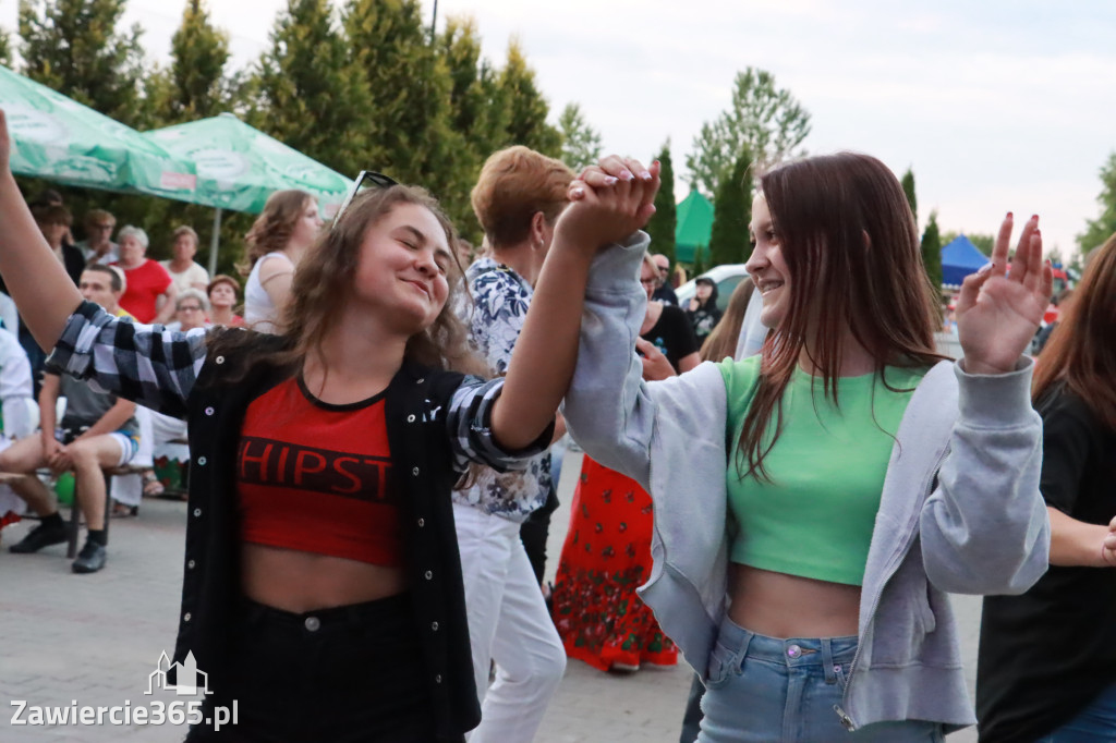 Fotorelacja: Piknik z historią w tle we Włodowicach