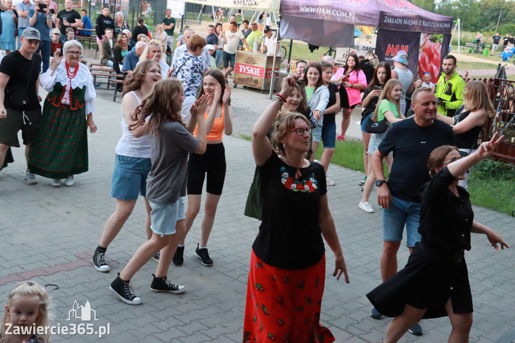 Fotorelacja: Piknik z historią w tle we Włodowicach
