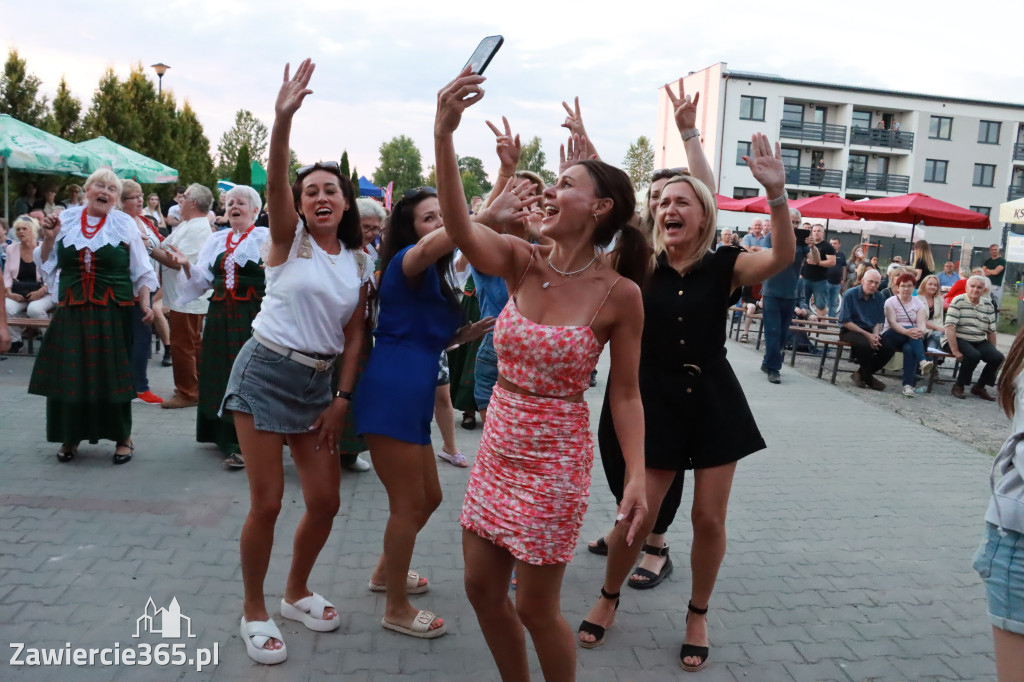 Fotorelacja: Piknik z historią w tle we Włodowicach