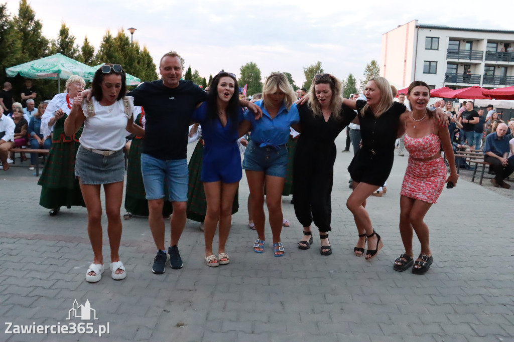 Fotorelacja: Piknik z historią w tle we Włodowicach