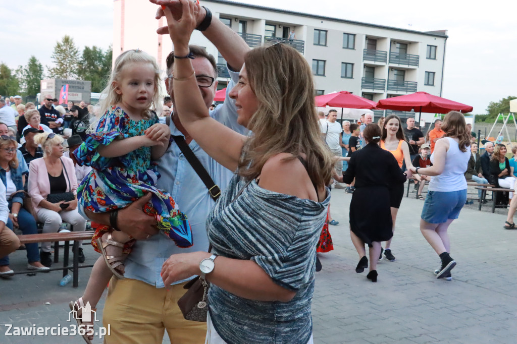 Fotorelacja: Piknik z historią w tle we Włodowicach
