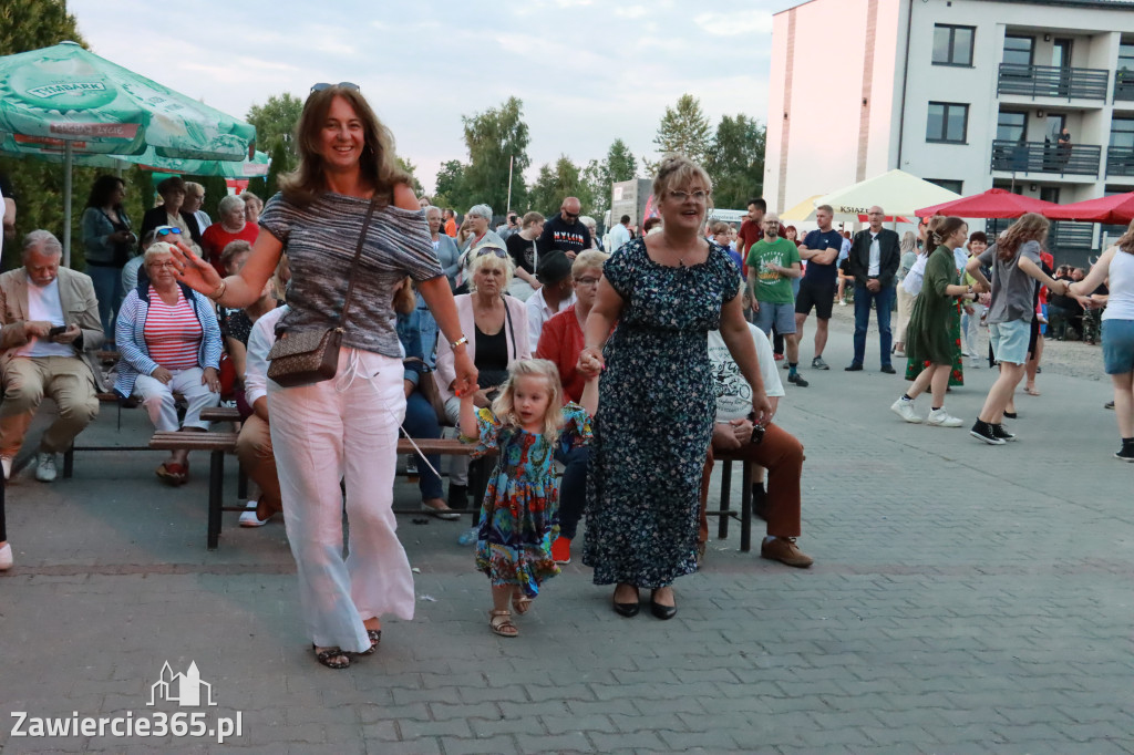 Fotorelacja: Piknik z historią w tle we Włodowicach