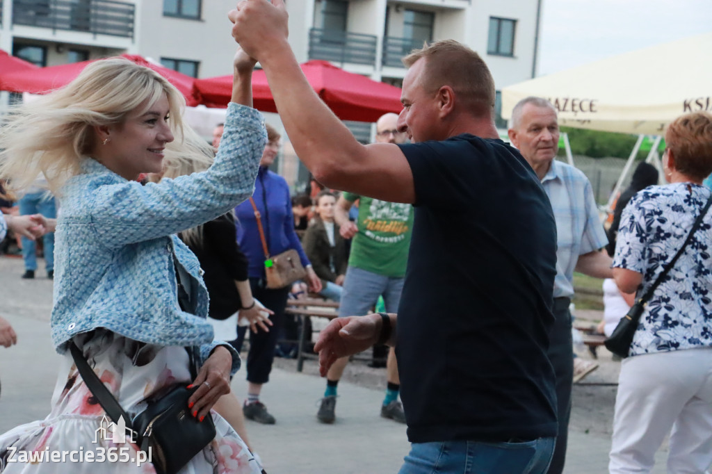 Fotorelacja: Piknik z historią w tle we Włodowicach