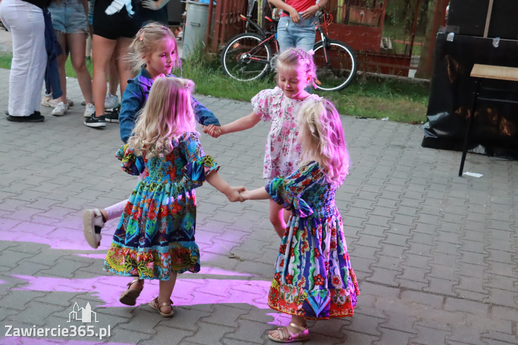 Fotorelacja: Piknik z historią w tle we Włodowicach
