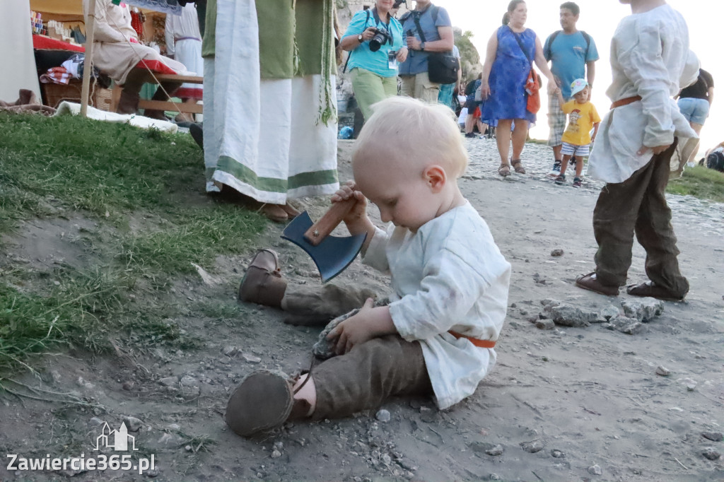 XIX Najazd Barbarzyńców na Zamku Ogrodzieniec.