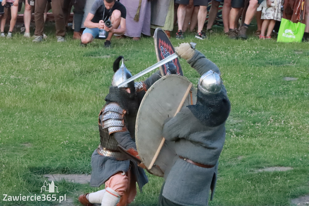 XIX Najazd Barbarzyńców na Zamku Ogrodzieniec.