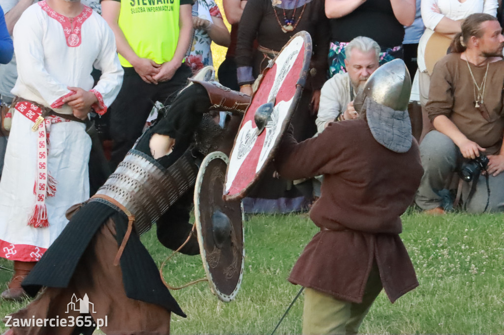 XIX Najazd Barbarzyńców na Zamku Ogrodzieniec.
