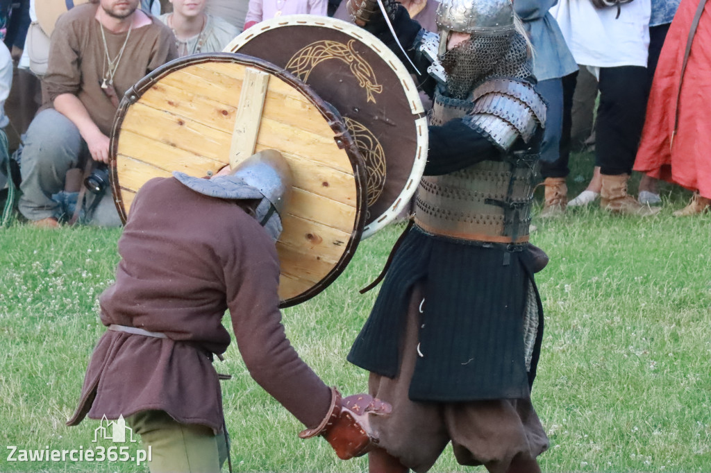 XIX Najazd Barbarzyńców na Zamku Ogrodzieniec.