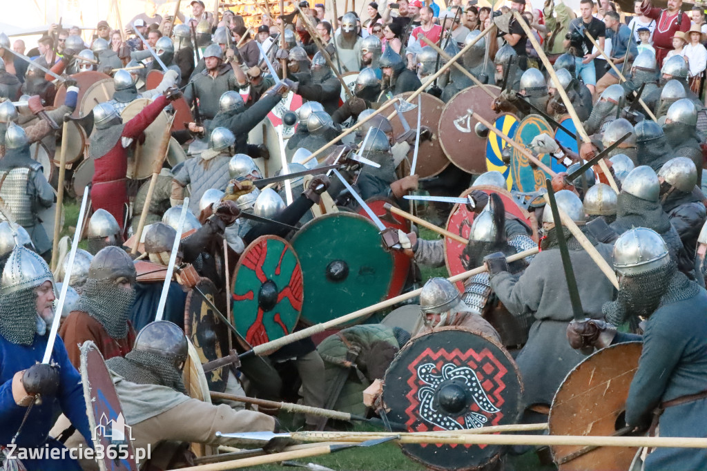 XIX Najazd Barbarzyńców na Zamku Ogrodzieniec.